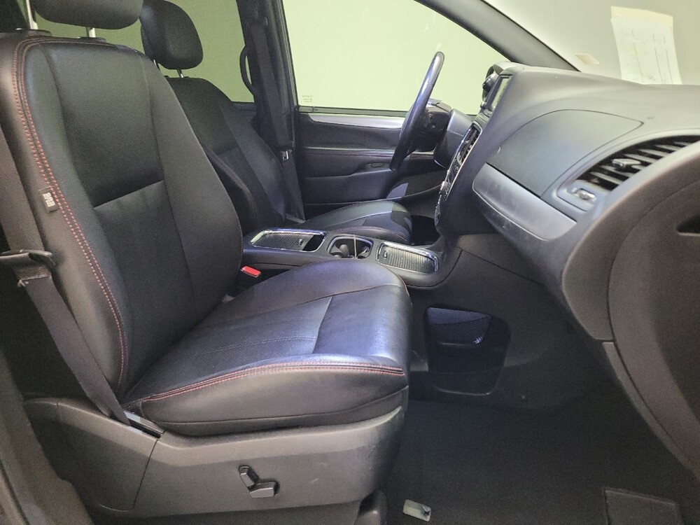 2019 Dodge Grand Caravan in Torrance, CA 90504 - 18146429 21