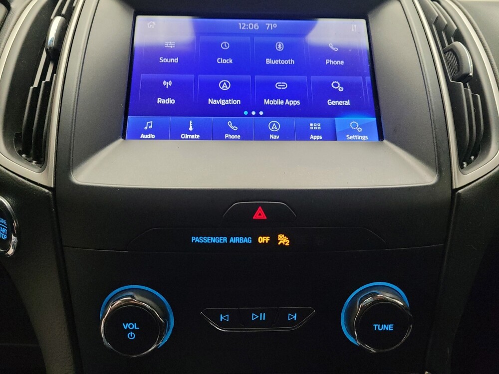 2020 Ford Edge in Downey, CA 90241 - 18146437 25