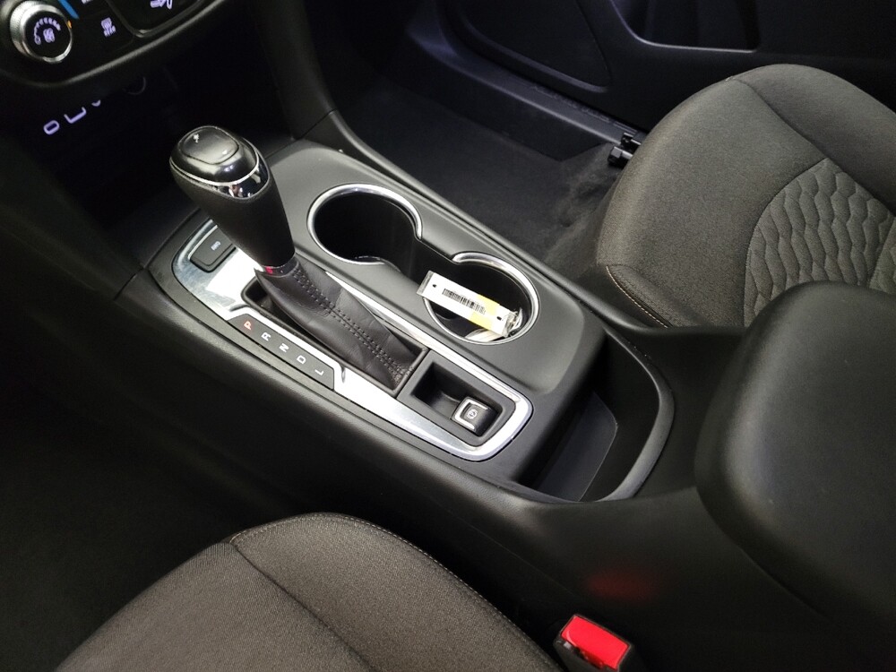 2021 Chevrolet Equinox in Riverside, CA 92504 - 18146440 26