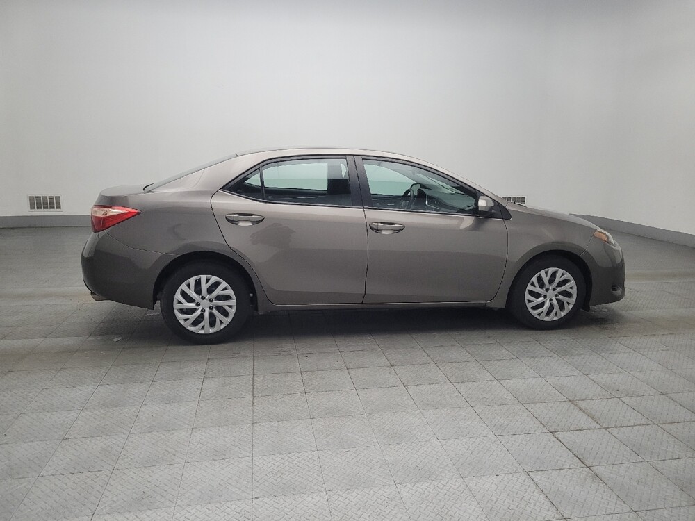 2018 Toyota Corolla in Stone Mountain, GA 30083 - 18146452 10