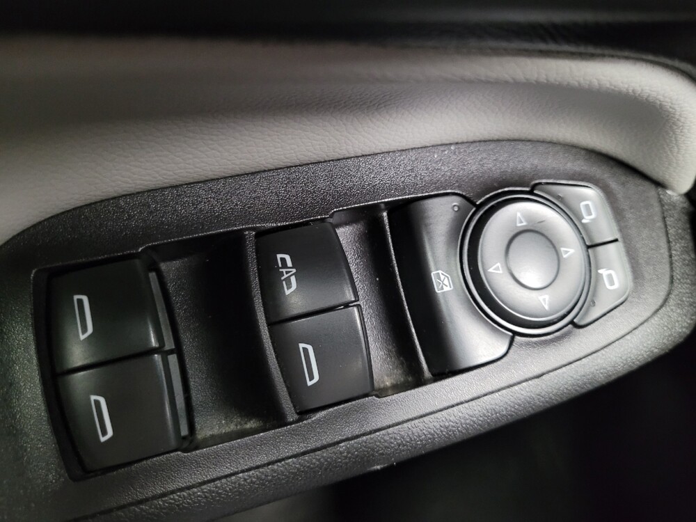 2018 Chevrolet Equinox in Las Vegas, NV 89104 - 18146512 32
