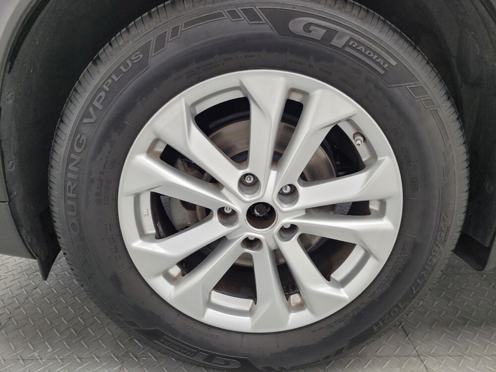 2015 Nissan Rogue in Las Vegas, NV 89104 - 18146519 31