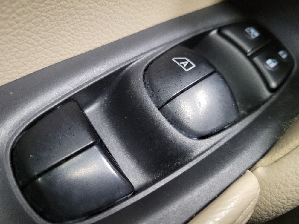 2015 Nissan Rogue in Las Vegas, NV 89104 - 18146519 27