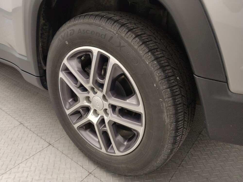 2020 Jeep Compass in Houston, TX 77074 - 18146604 31