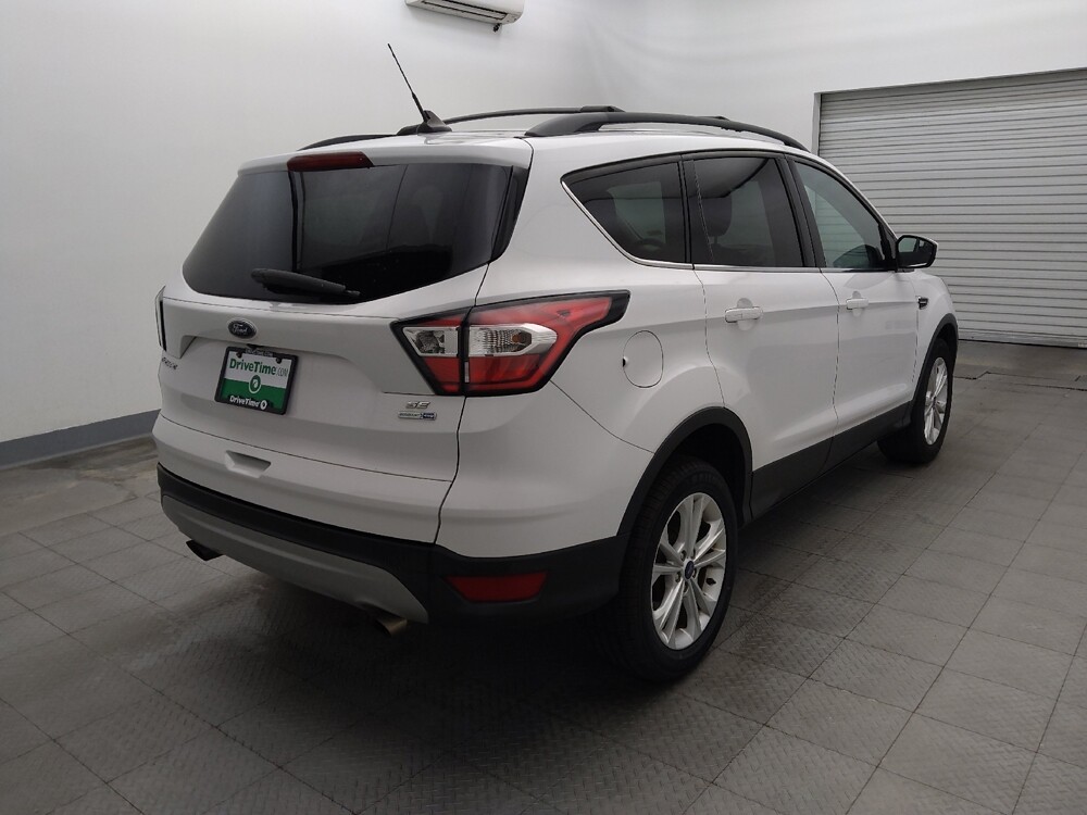 2018 Ford Escape in Houston, TX 77034 - 18146607 9