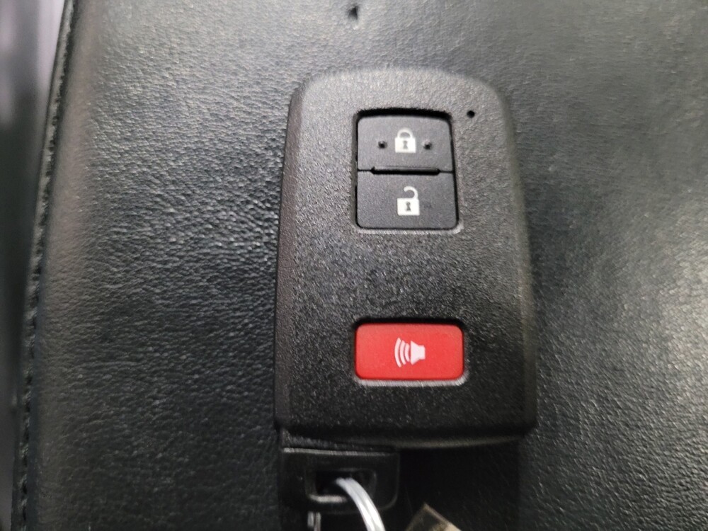 2018 Toyota RAV4 in Owings Mills, MD 21117 - 18146639 32