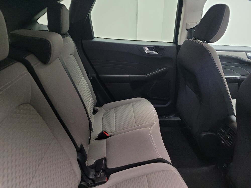 2021 Ford Escape in Eastpointe, MI 48021 - 18146654 19