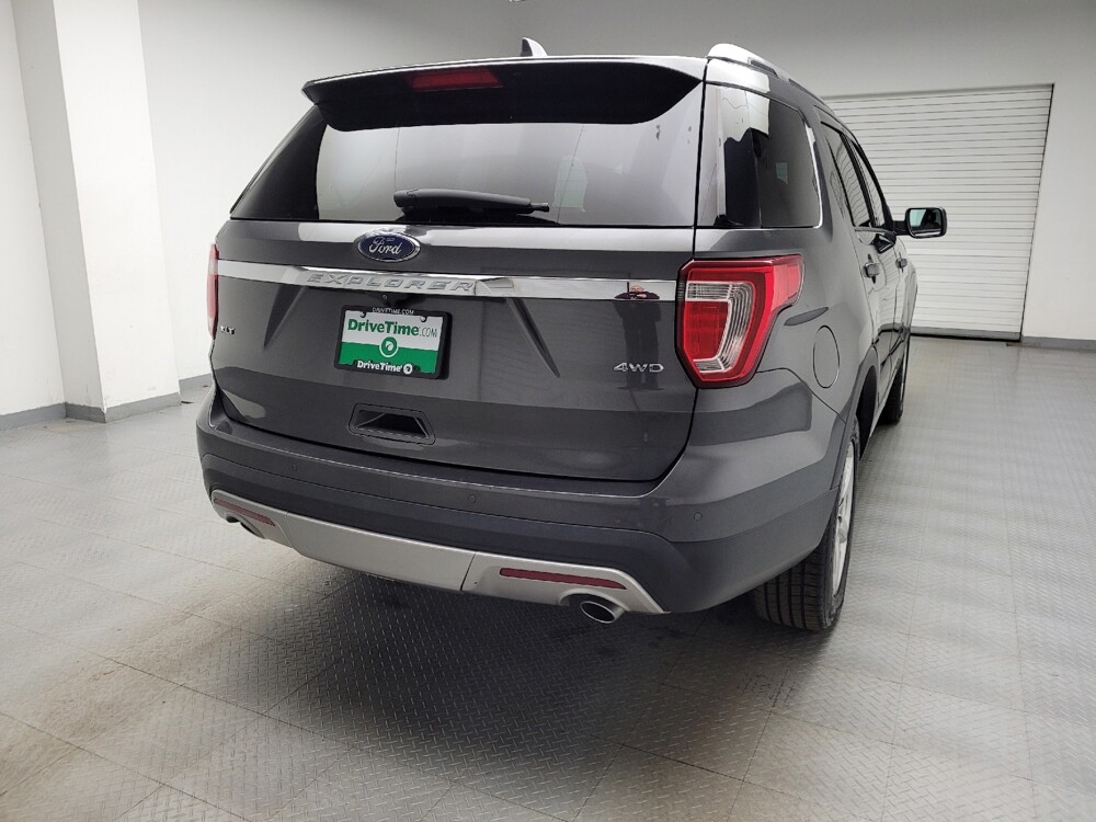 2017 Ford Explorer in Taylor, MI 48180 - 18146656 7