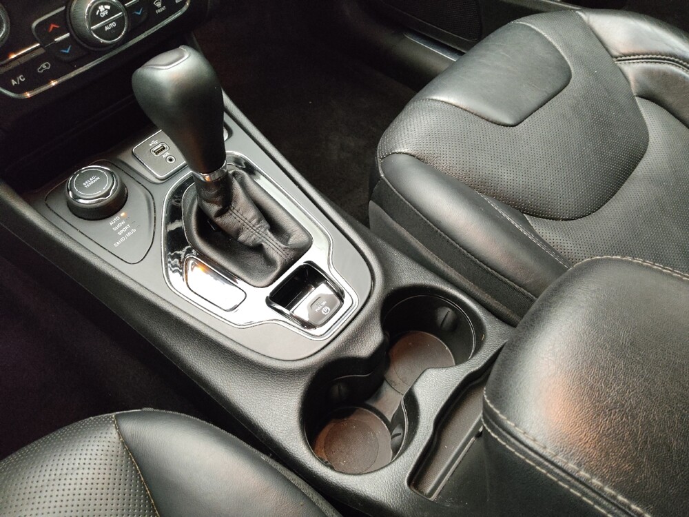2019 Jeep Cherokee in Taylor, MI 48180 - 18146659 26