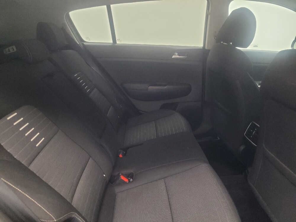 2018 Kia Sportage in Indianapolis, IN 46222 - 18146663 19
