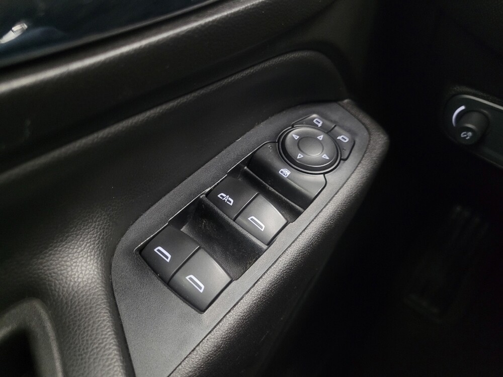 2019 Chevrolet Equinox in Indianapolis, IN 46222 - 18146671 27
