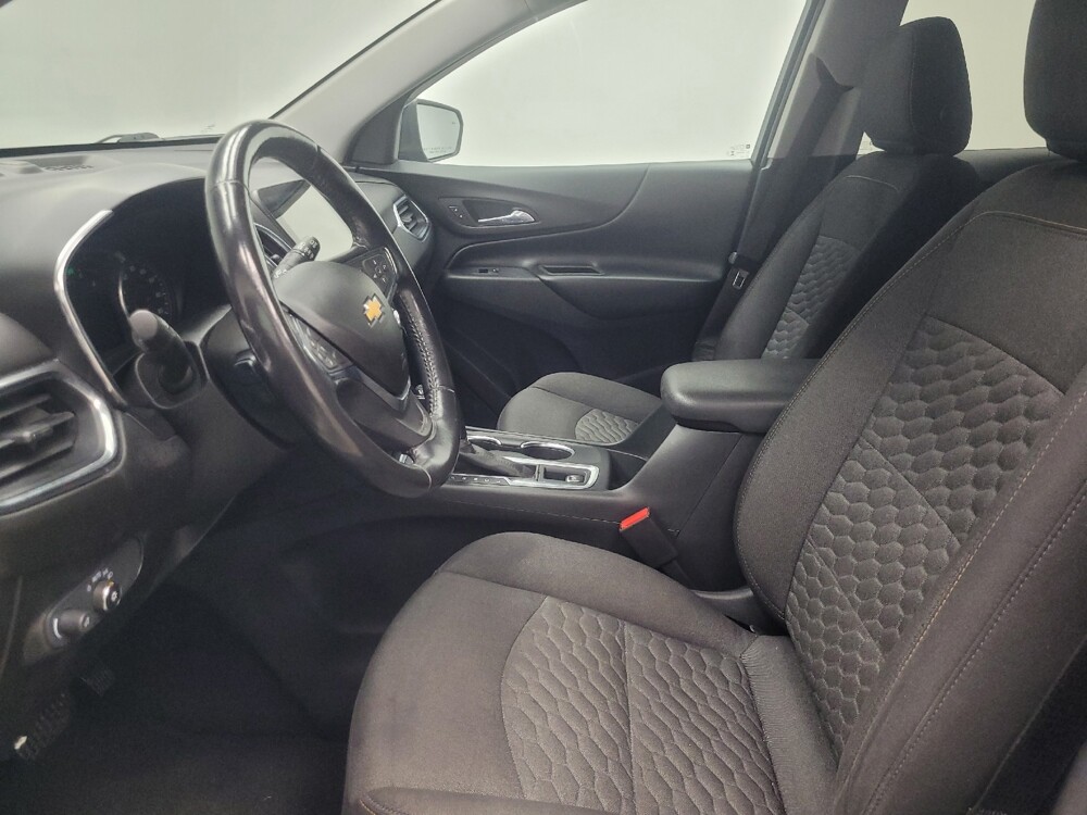 2019 Chevrolet Equinox in Indianapolis, IN 46222 - 18146671 17