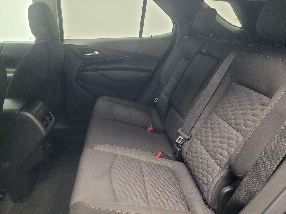 2019 Chevrolet Equinox in Indianapolis, IN 46222 - 18146671 18