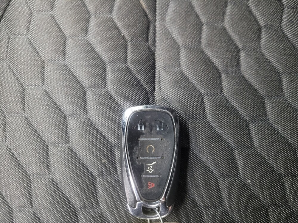 2019 Chevrolet Equinox in Indianapolis, IN 46222 - 18146671 32