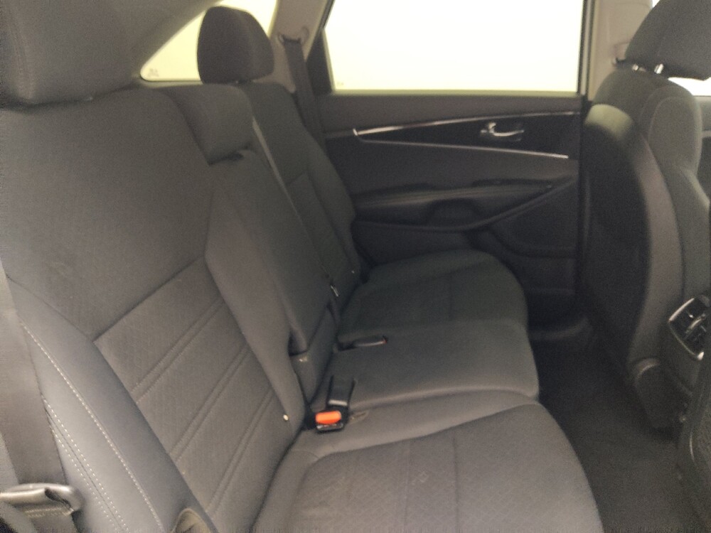2018 Kia Sorento in Sanford, FL 32773 - 18146676 19