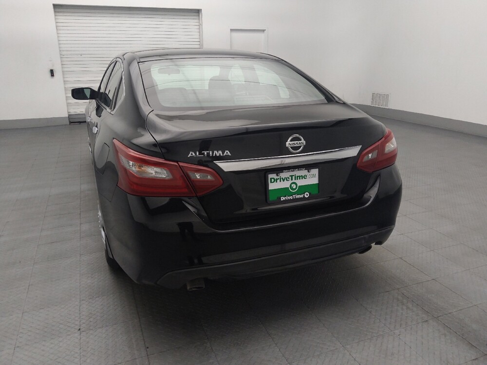 2018 Nissan Altima in Orlando, FL 32808 - 18146677 6
