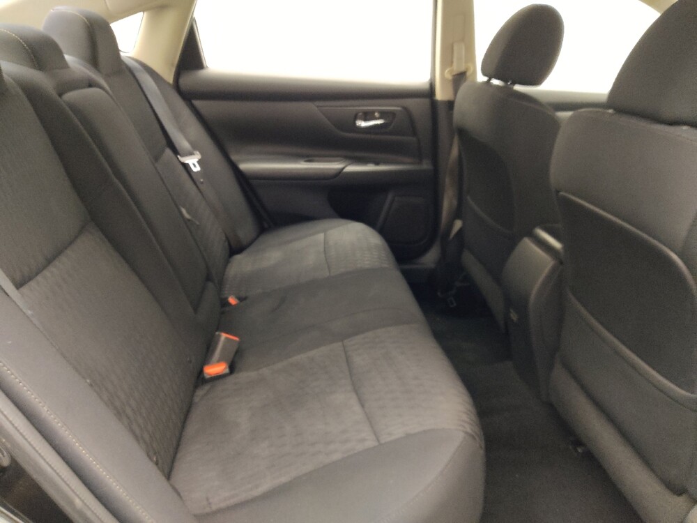 2018 Nissan Altima in Orlando, FL 32808 - 18146677 19