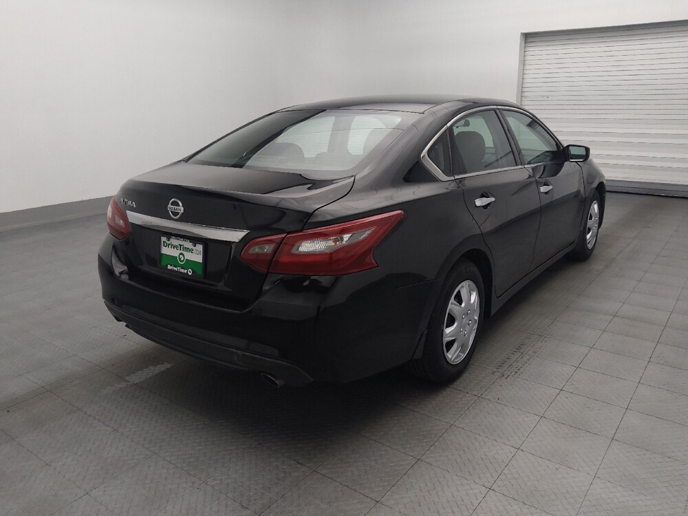 2018 Nissan Altima in Orlando, FL 32808 - 18146677 9