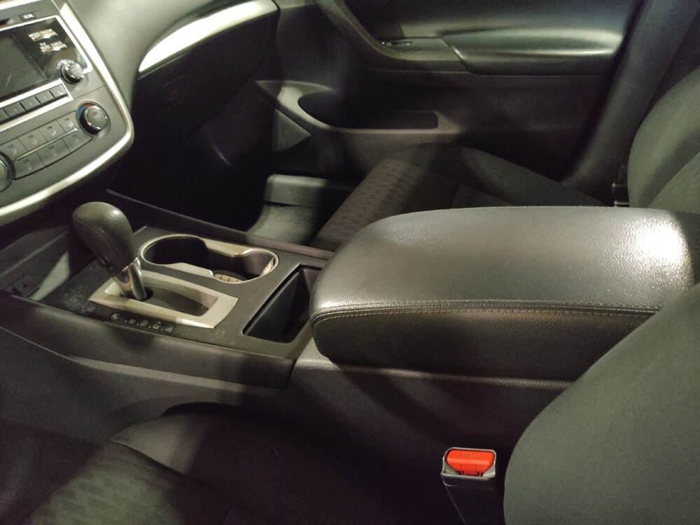 2018 Nissan Altima in Orlando, FL 32808 - 18146677 26