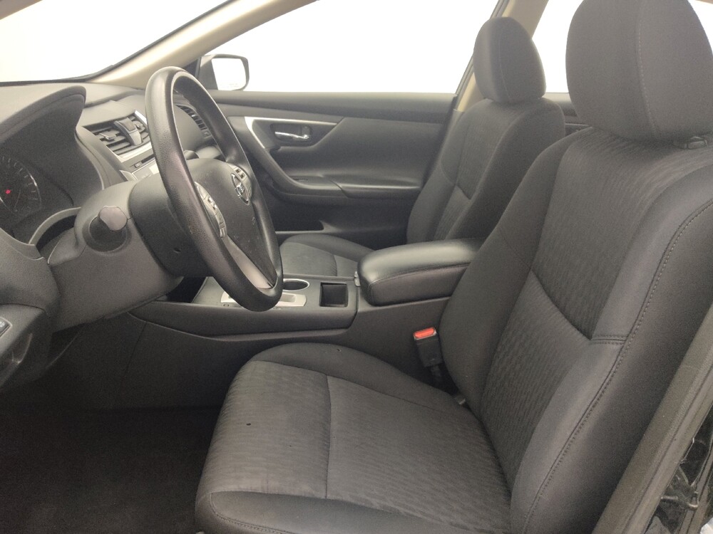 2018 Nissan Altima in Orlando, FL 32808 - 18146677 17