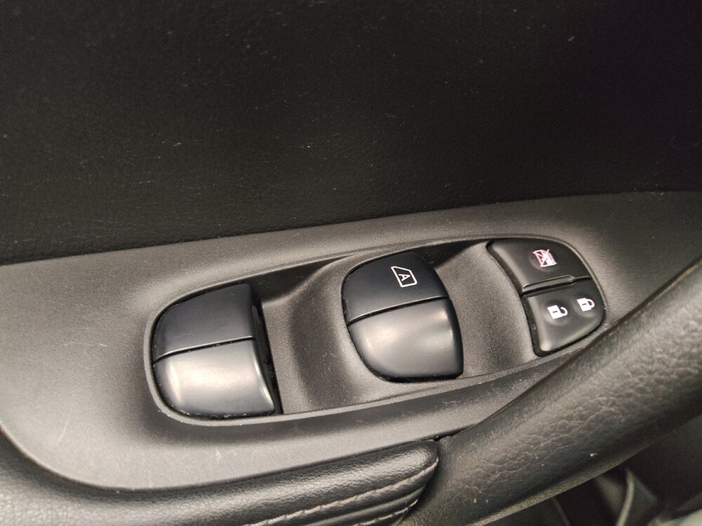 2017 Nissan Rogue in Lombard, IL 60148 - 18146711 27