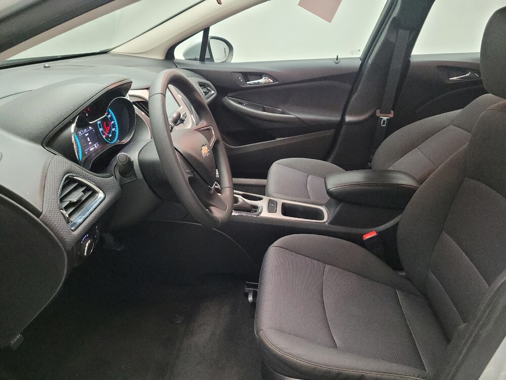 2018 Chevrolet Cruze in Riverside, CA 92504 - 18146803 17