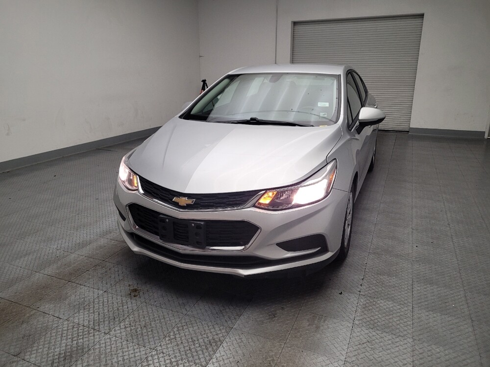 2018 Chevrolet Cruze in Riverside, CA 92504 - 18146803 15