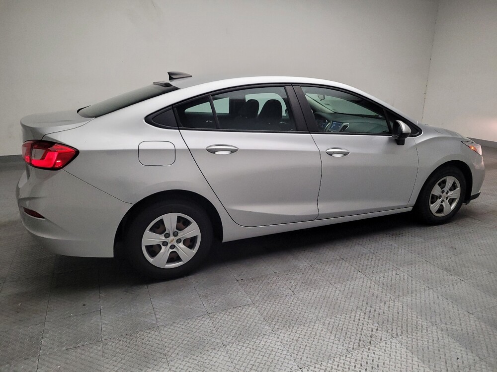 2018 Chevrolet Cruze in Riverside, CA 92504 - 18146803 10