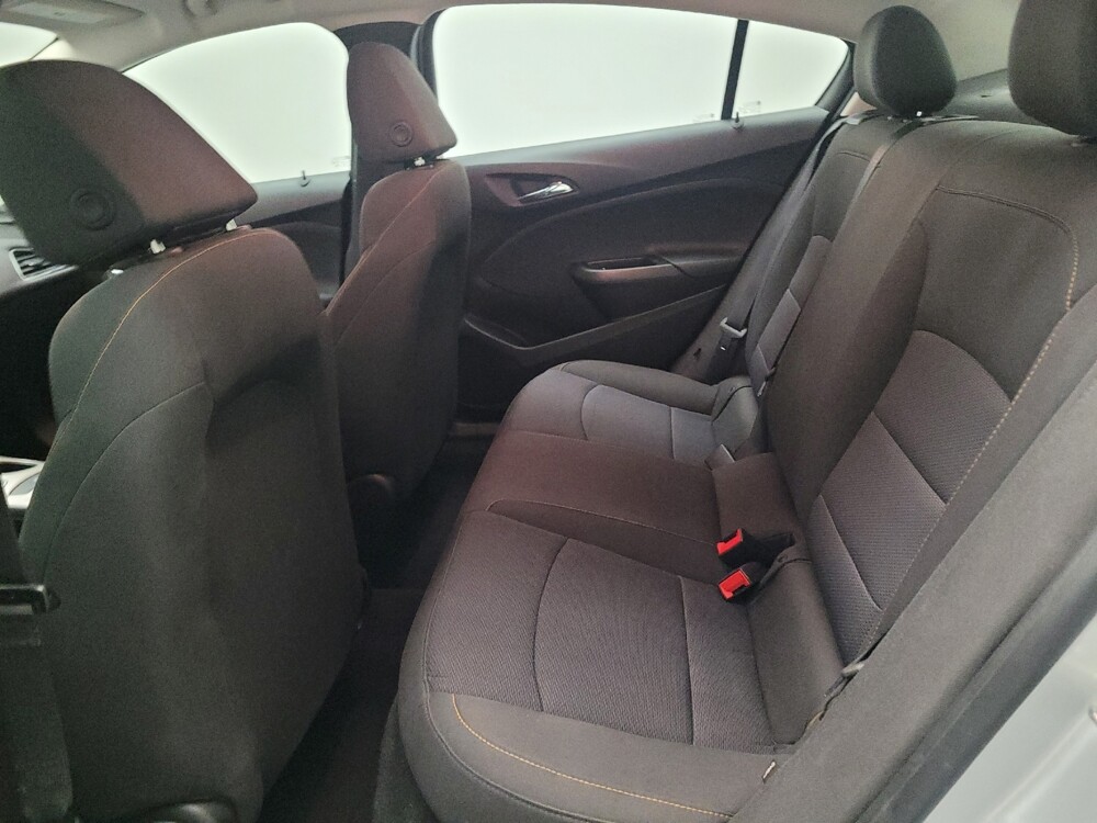 2018 Chevrolet Cruze in Riverside, CA 92504 - 18146803 18