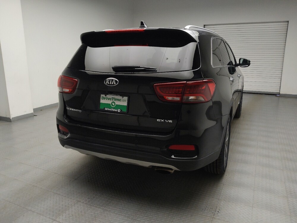 2019 Kia Sorento in Taylor, MI 48180 - 18146837 7