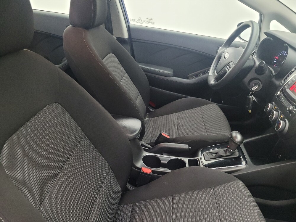 2018 Kia Forte in Tampa, FL 33612 - 18146847 21
