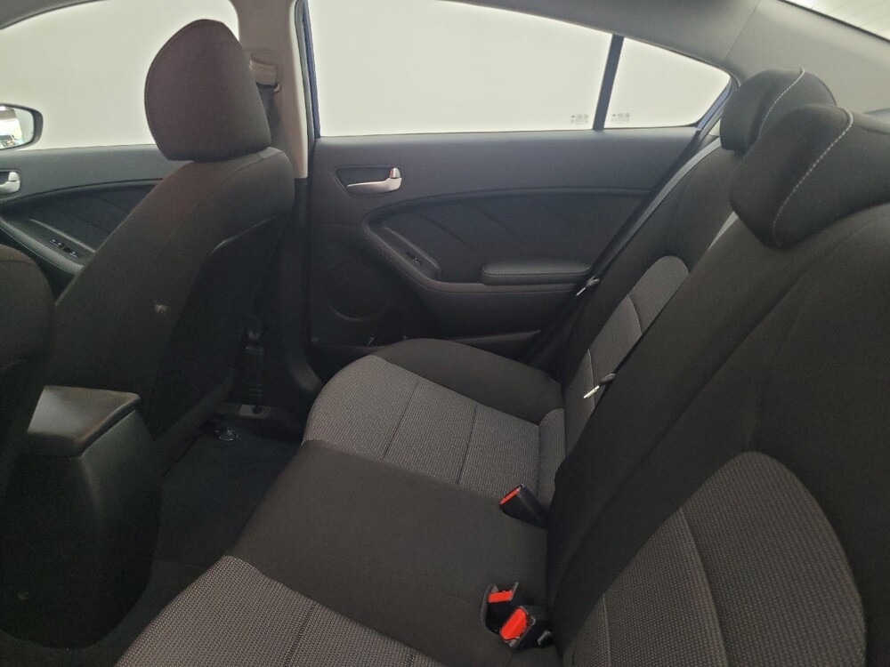 2018 Kia Forte in Tampa, FL 33612 - 18146847 18
