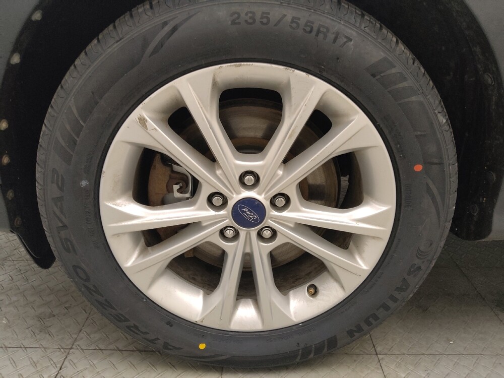 2017 Ford Escape in Peoria, IL 61615 - 18146874 31