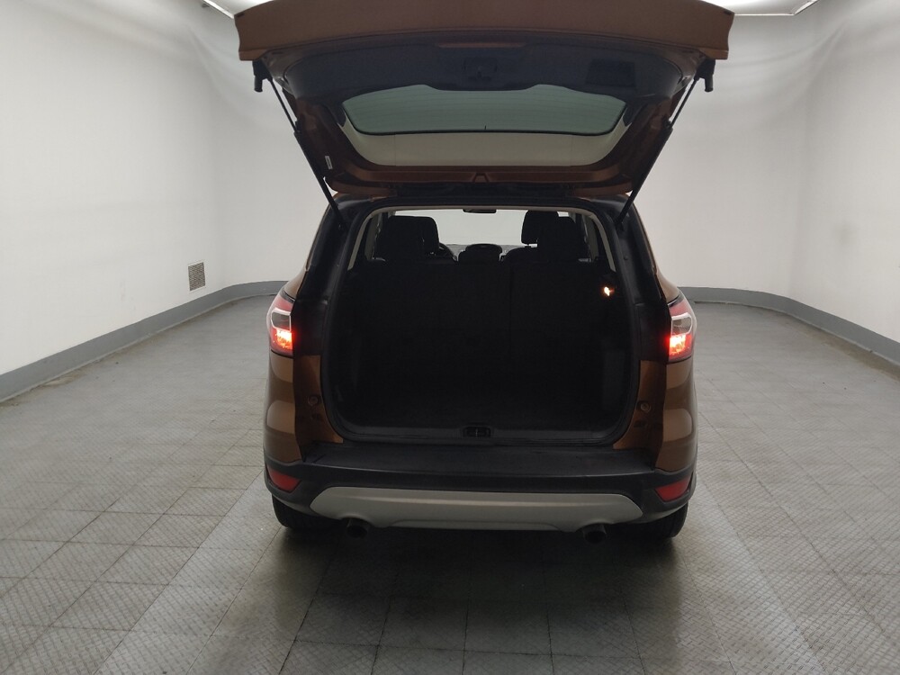 2017 Ford Escape in Peoria, IL 61615 - 18146874 29