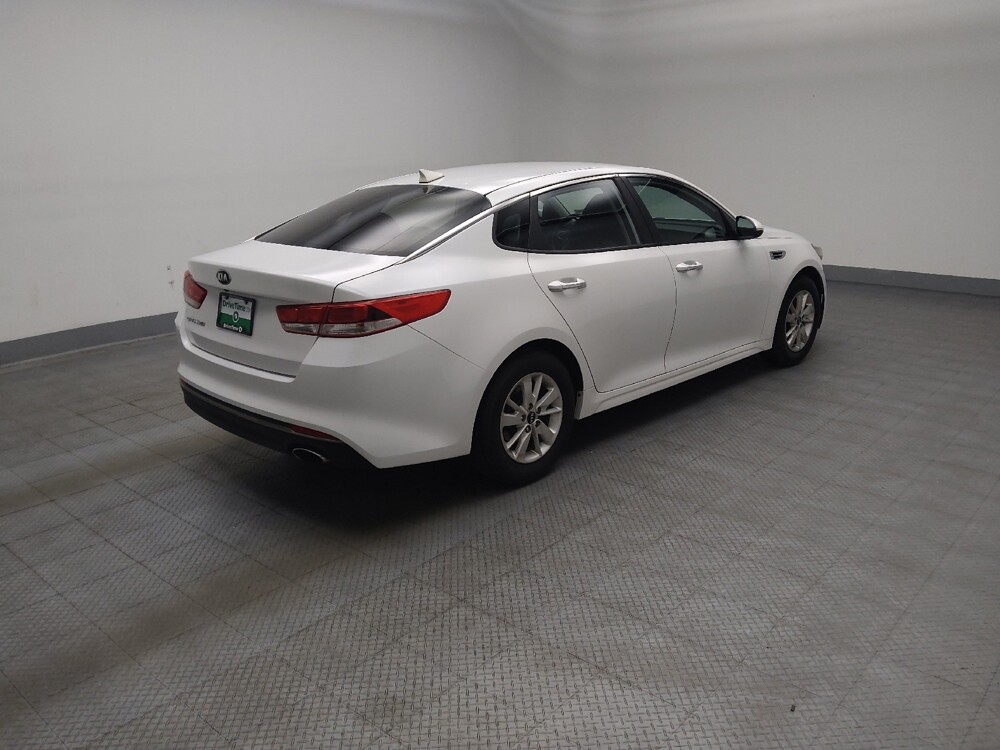 2016 Kia Optima in Peoria, IL 61615 - 18146875 10