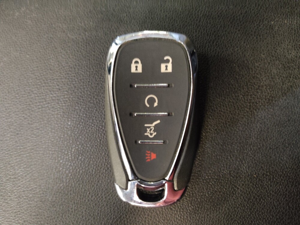 2018 Chevrolet Equinox in Hialeah, FL 33014 - 18146888 32