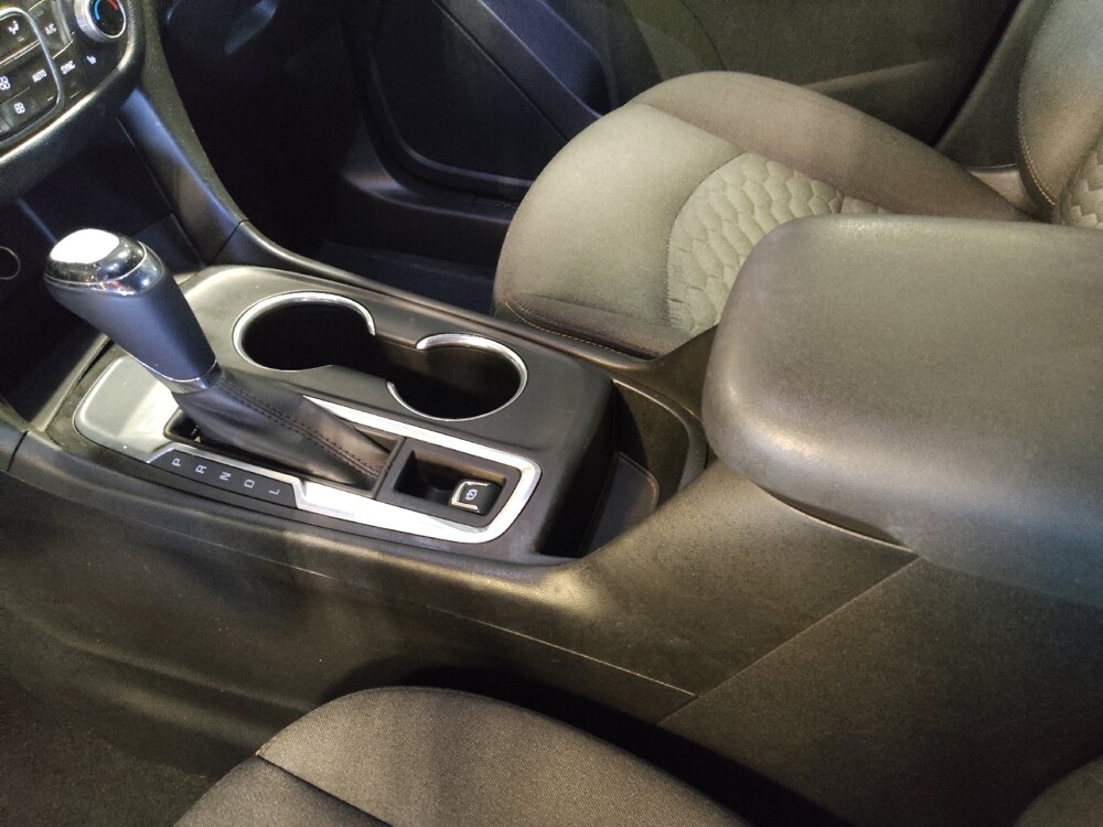 2018 Chevrolet Equinox in Hialeah, FL 33014 - 18146888 26