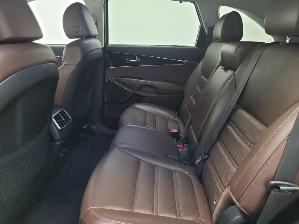 2019 Kia Sorento in Las Vegas, NV 89104 - 18146894 18