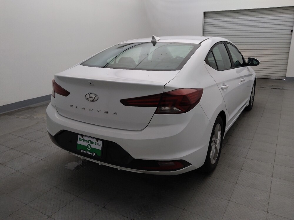 2019 Hyundai Elantra in Houston, TX 77034 - 18146905 7