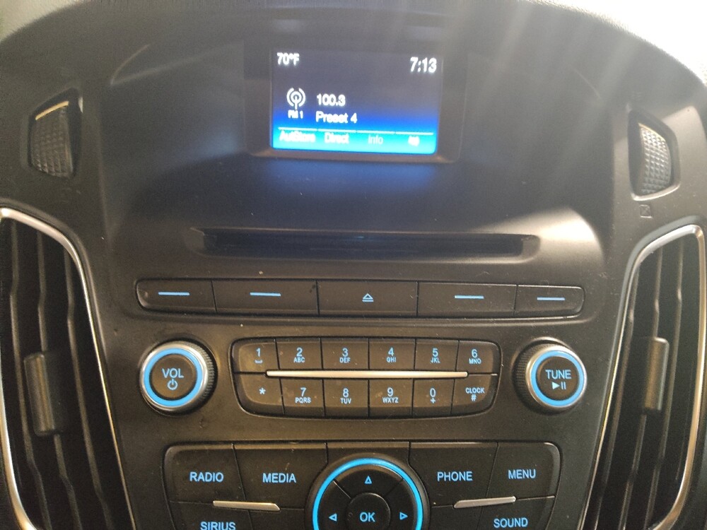 2015 Ford Focus in Live Oak, TX 78233 - 18146927 25