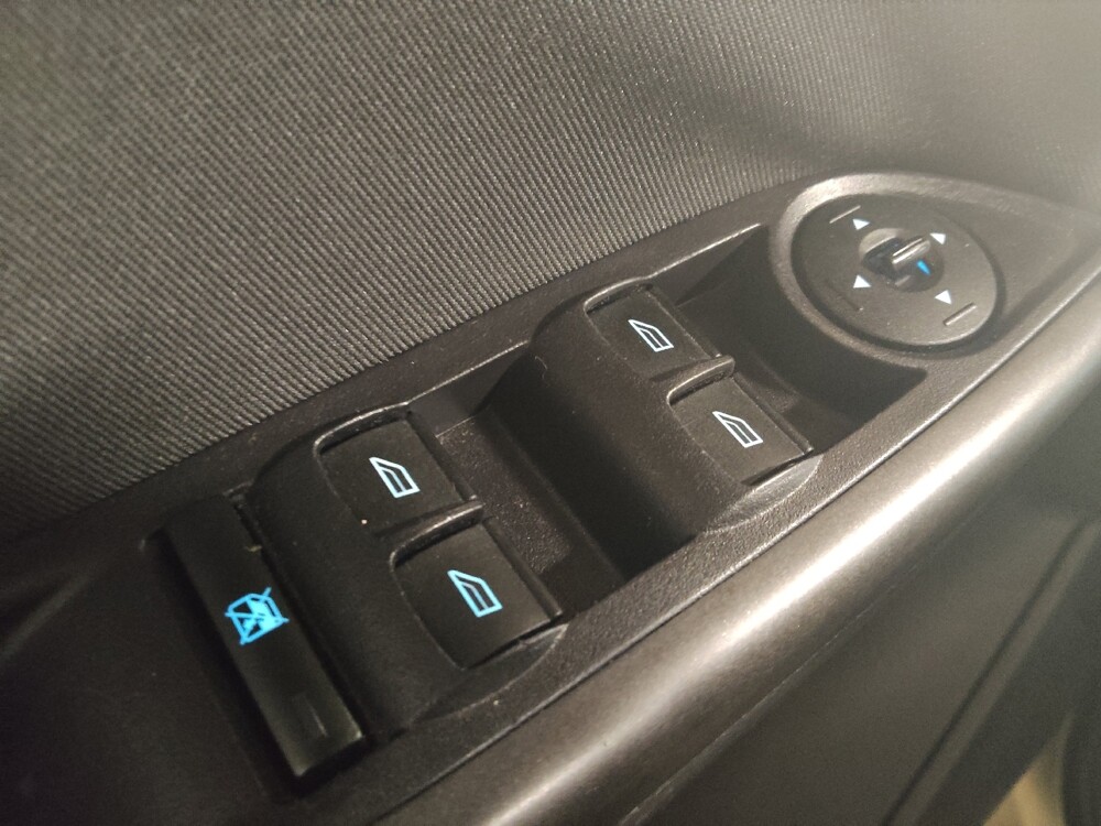 2015 Ford Focus in Live Oak, TX 78233 - 18146927 27