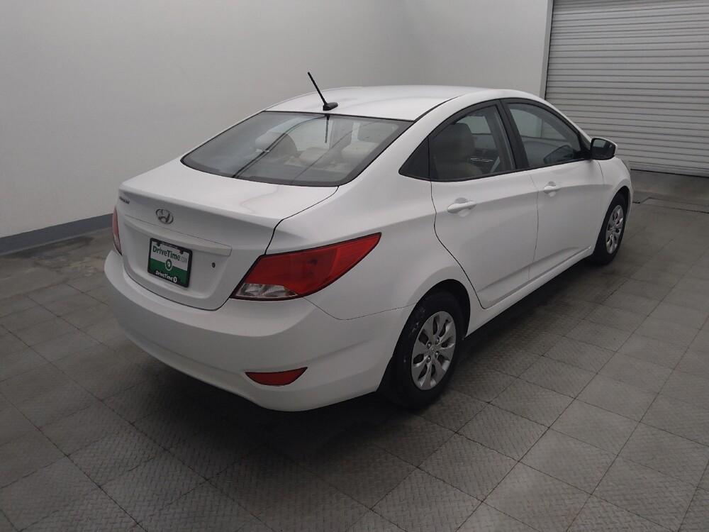 2016 Hyundai Accent in Houston, TX 77034 - 18146939 9