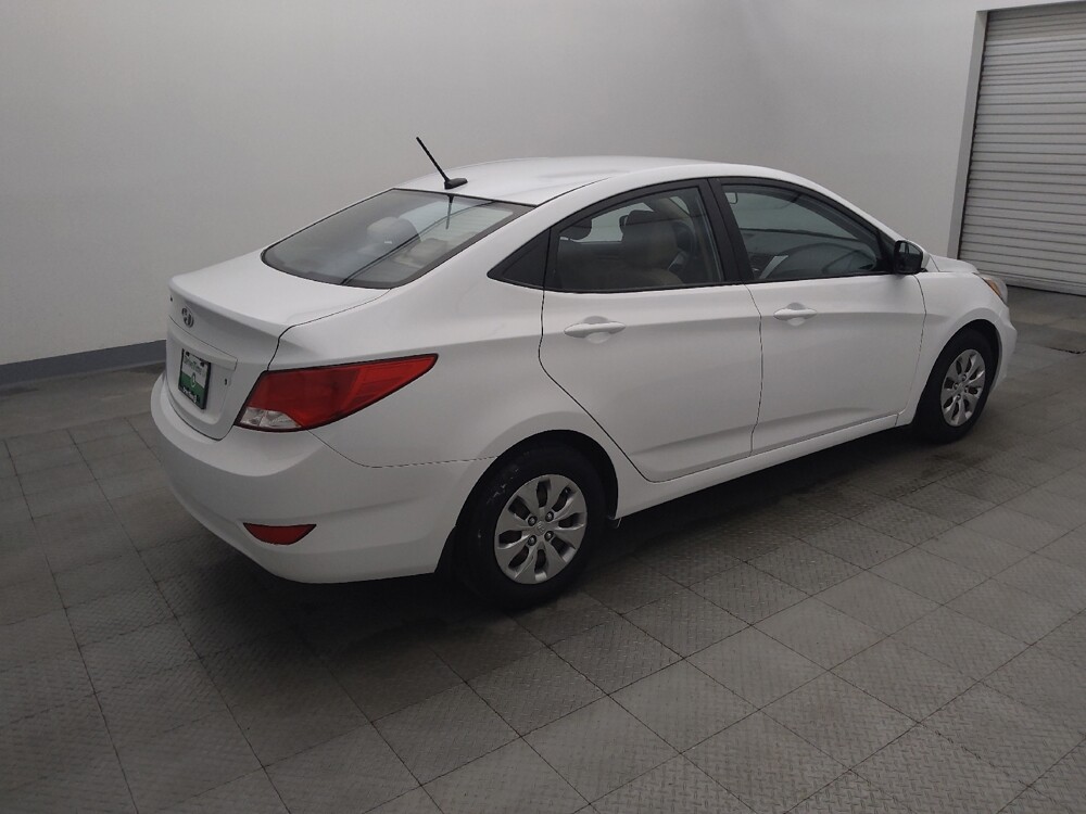 2016 Hyundai Accent in Houston, TX 77034 - 18146939 10