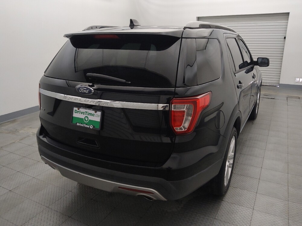 2017 Ford Explorer in Houston, TX 77034 - 18146940 7