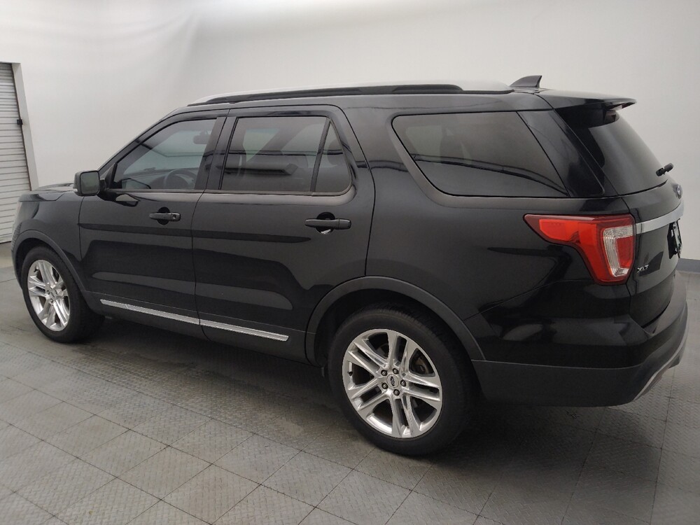2017 Ford Explorer in Houston, TX 77034 - 18146940 3
