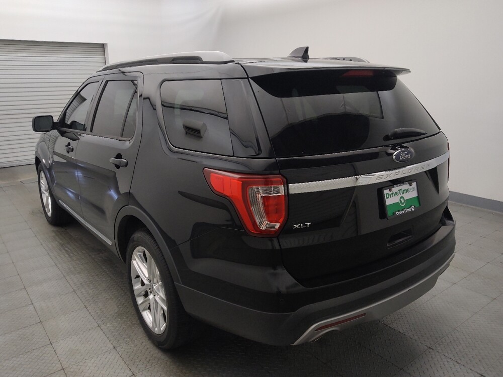 2017 Ford Explorer in Houston, TX 77034 - 18146940 5