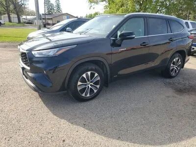 2020 Toyota Highlander in Wadena, MN 56482 - 18146991