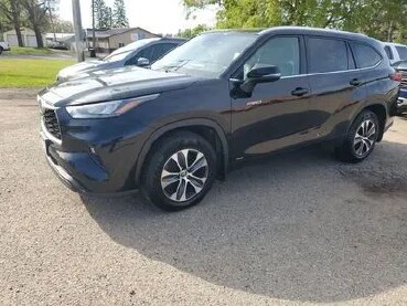 2020 Toyota Highlander in Wadena, MN 56482