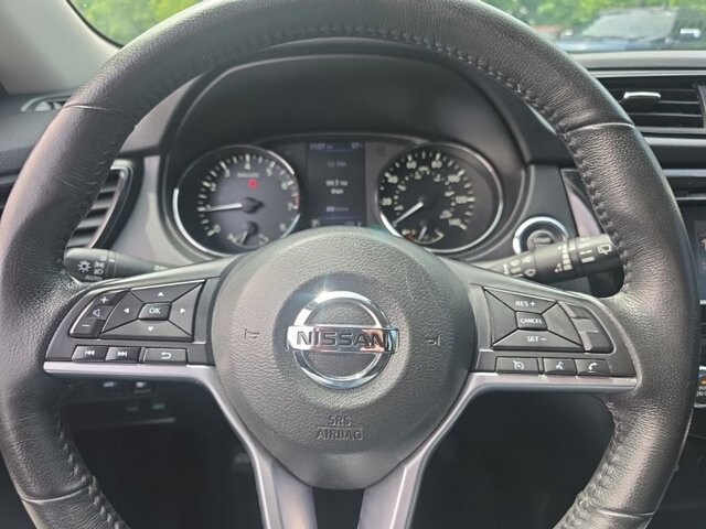 2018 Nissan Rogue in Marysville, OH 43040 - 18147014 17