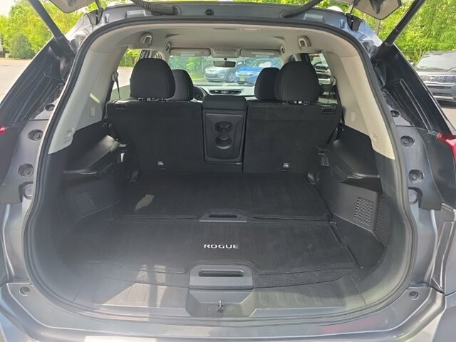 2018 Nissan Rogue in Marysville, OH 43040 - 18147014 26
